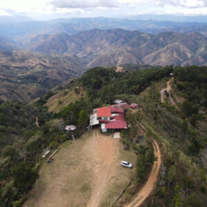 Vista aérea del restaurante en la montaña