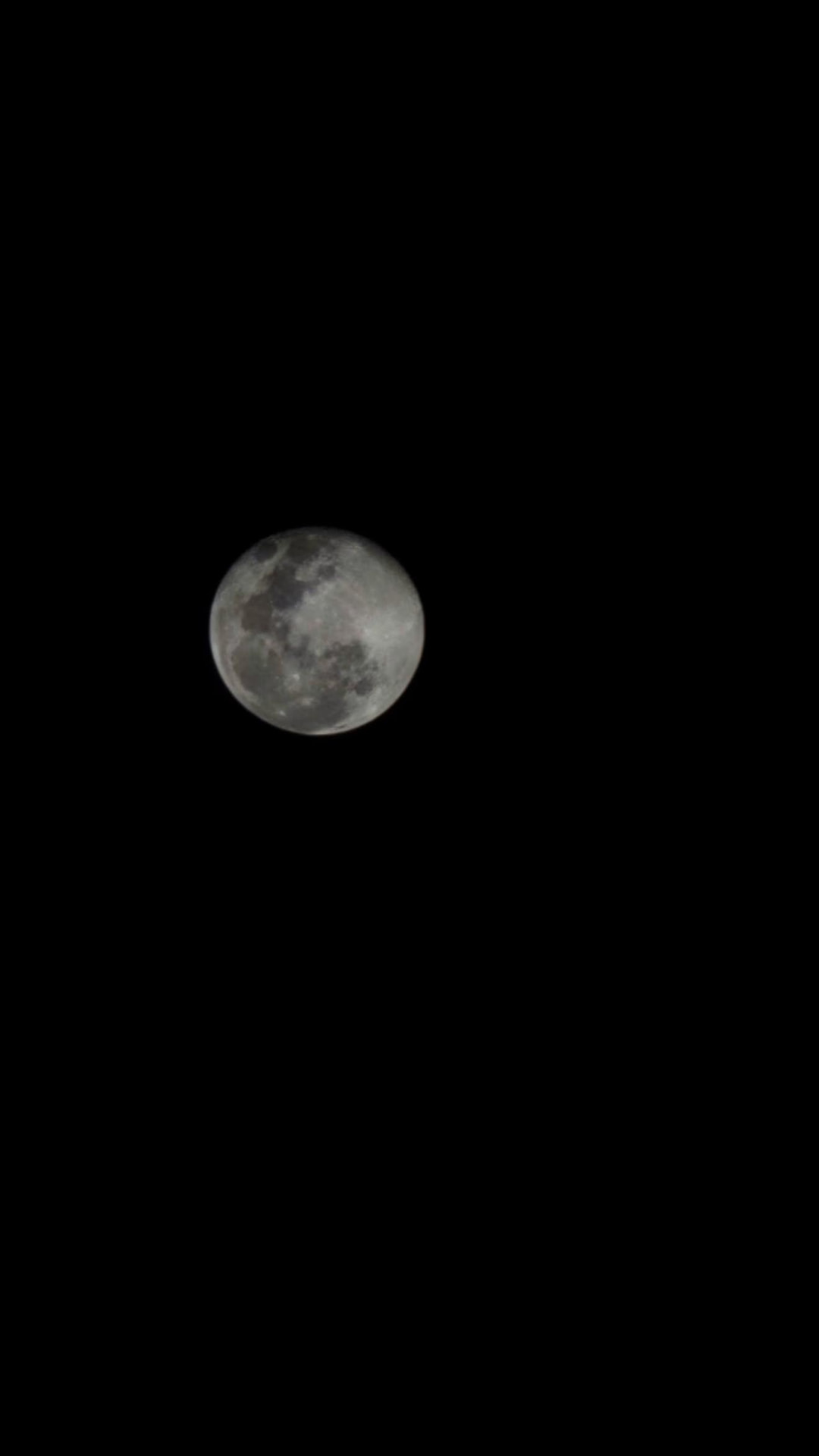 Luna llena vista desde la villa