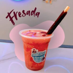 Fresada: bebida fresca de fresa con chamoy